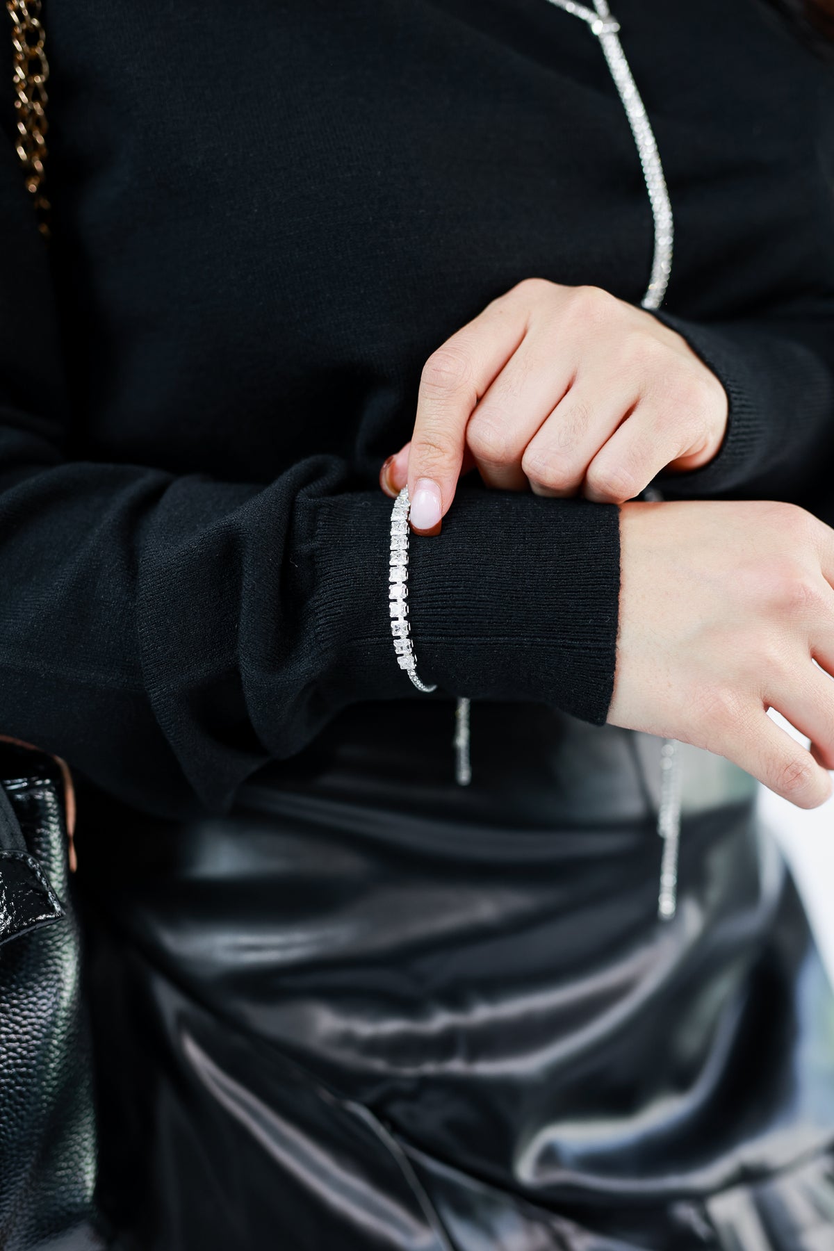 Holiday Glitter Adjustable Bracelet In Silver-Bracelet-Sam Mi Jewelry-Southern House
