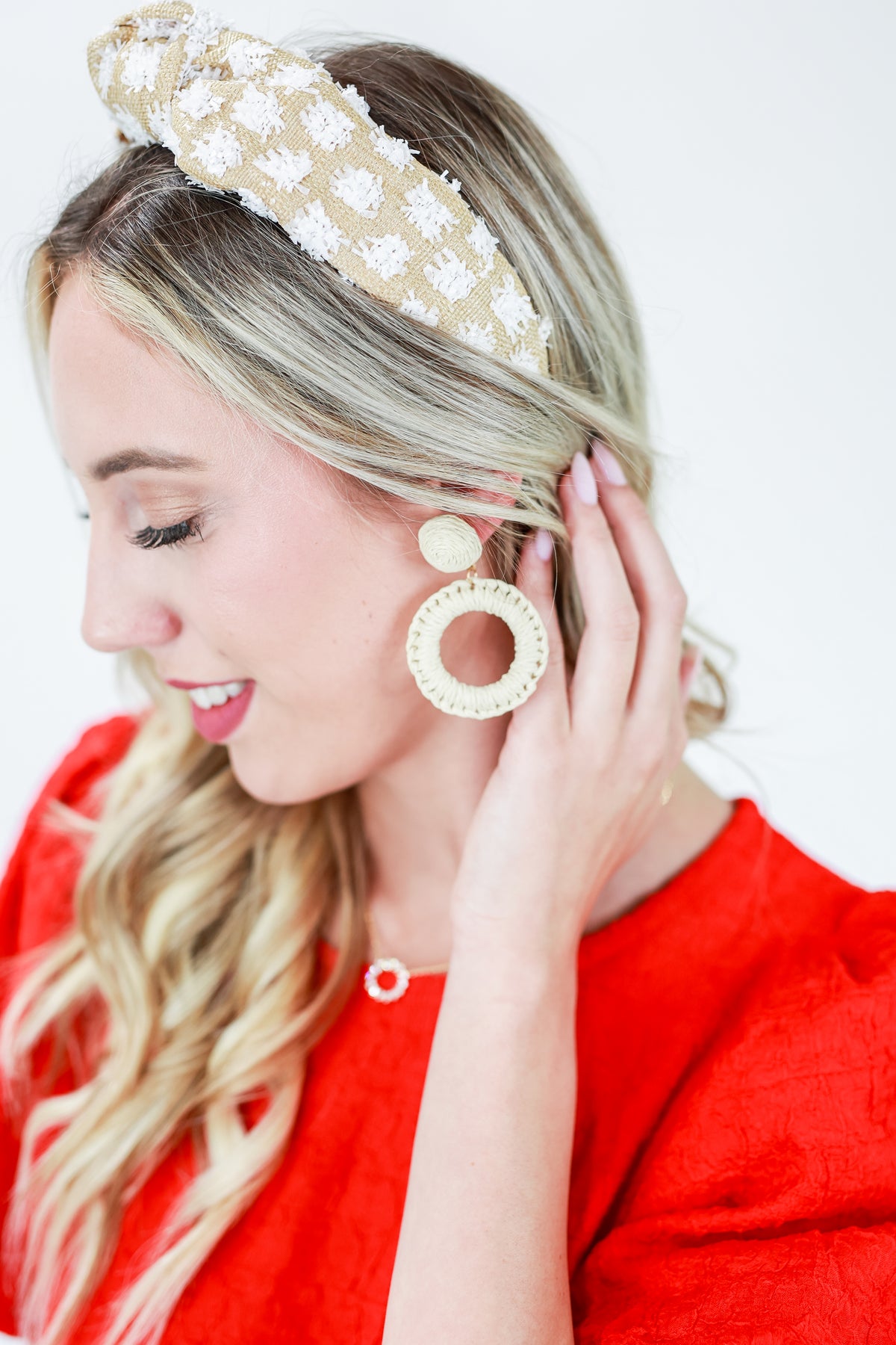 Beachside Raffia Earrings In Natural-Earrings-Kenze Panne-Southern House