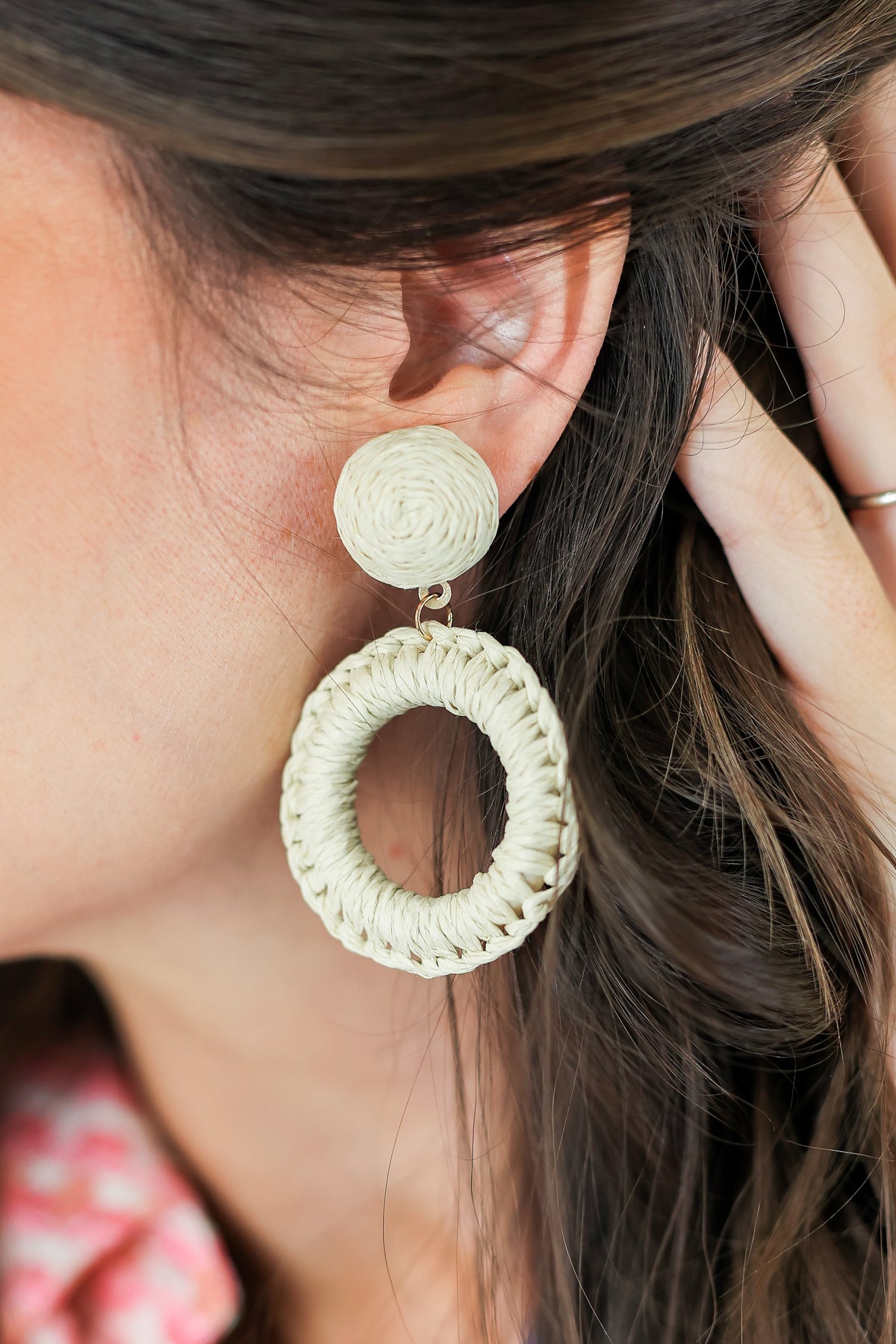 Beachside Raffia Earrings In Natural-Earrings-Kenze Panne-Southern House