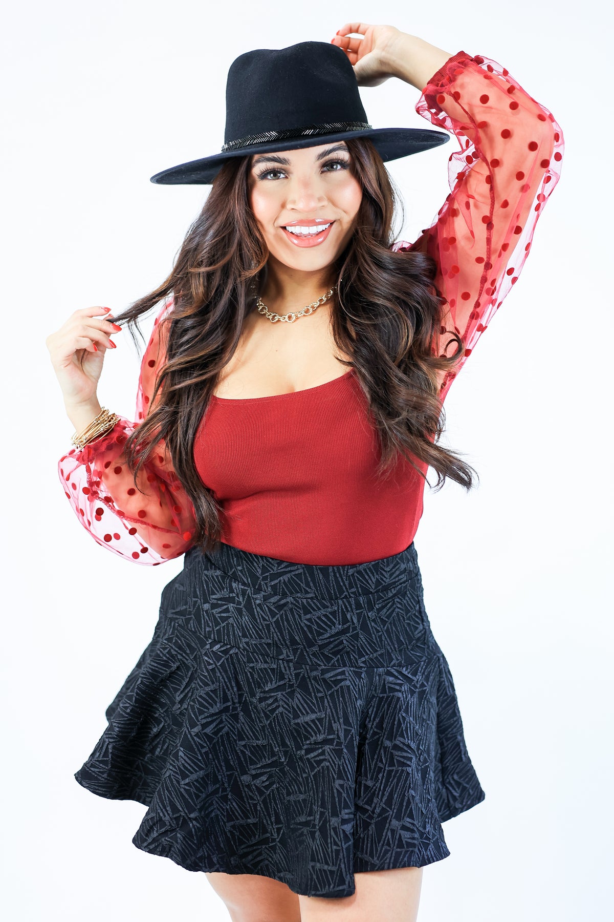 Prize Winner Textured Necklace In Gold-Necklace-Joia-Southern House