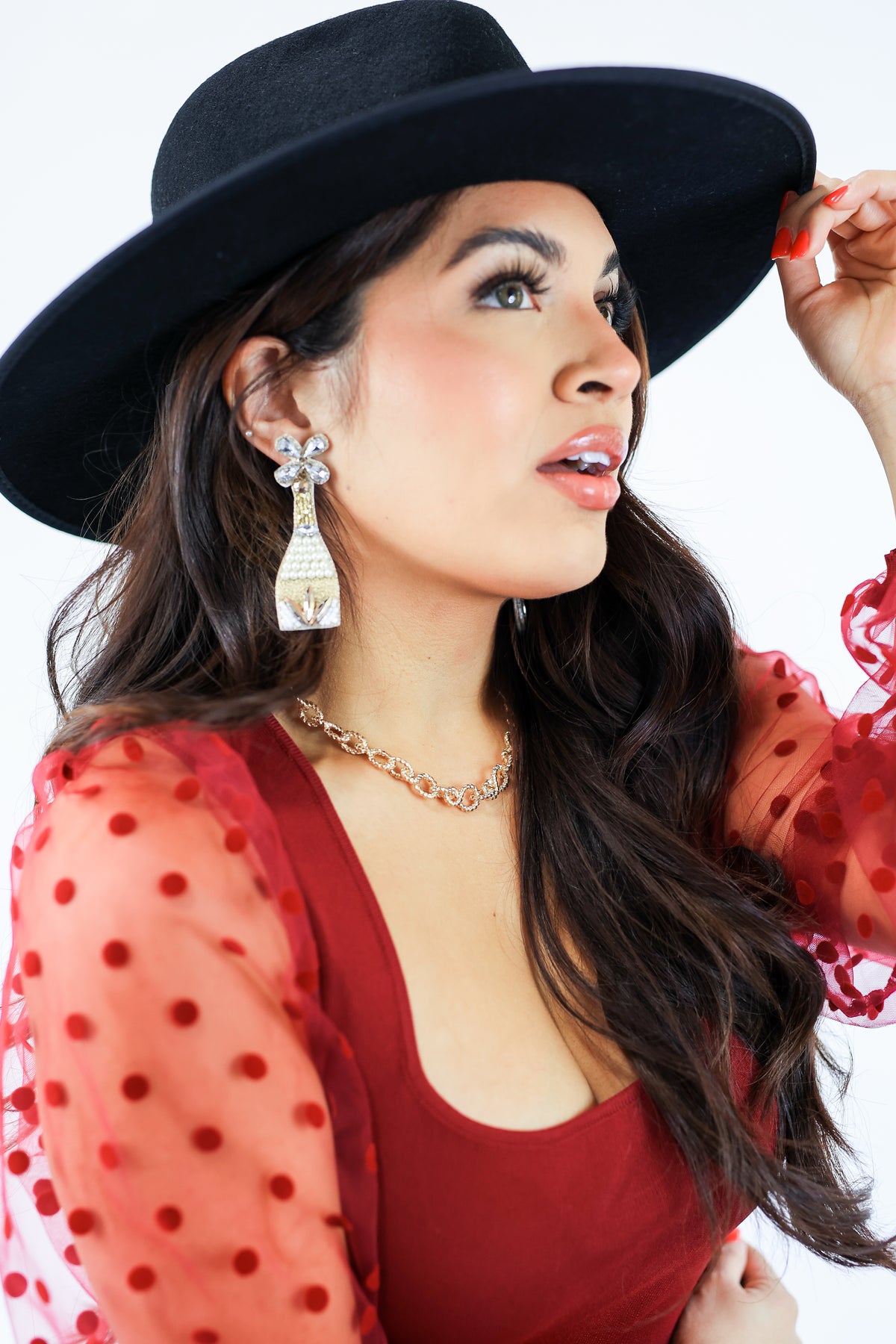 Prize Winner Textured Necklace In Gold-Necklace-Joia-Southern House