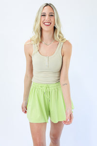 Casual Day Active Shorts In Lime