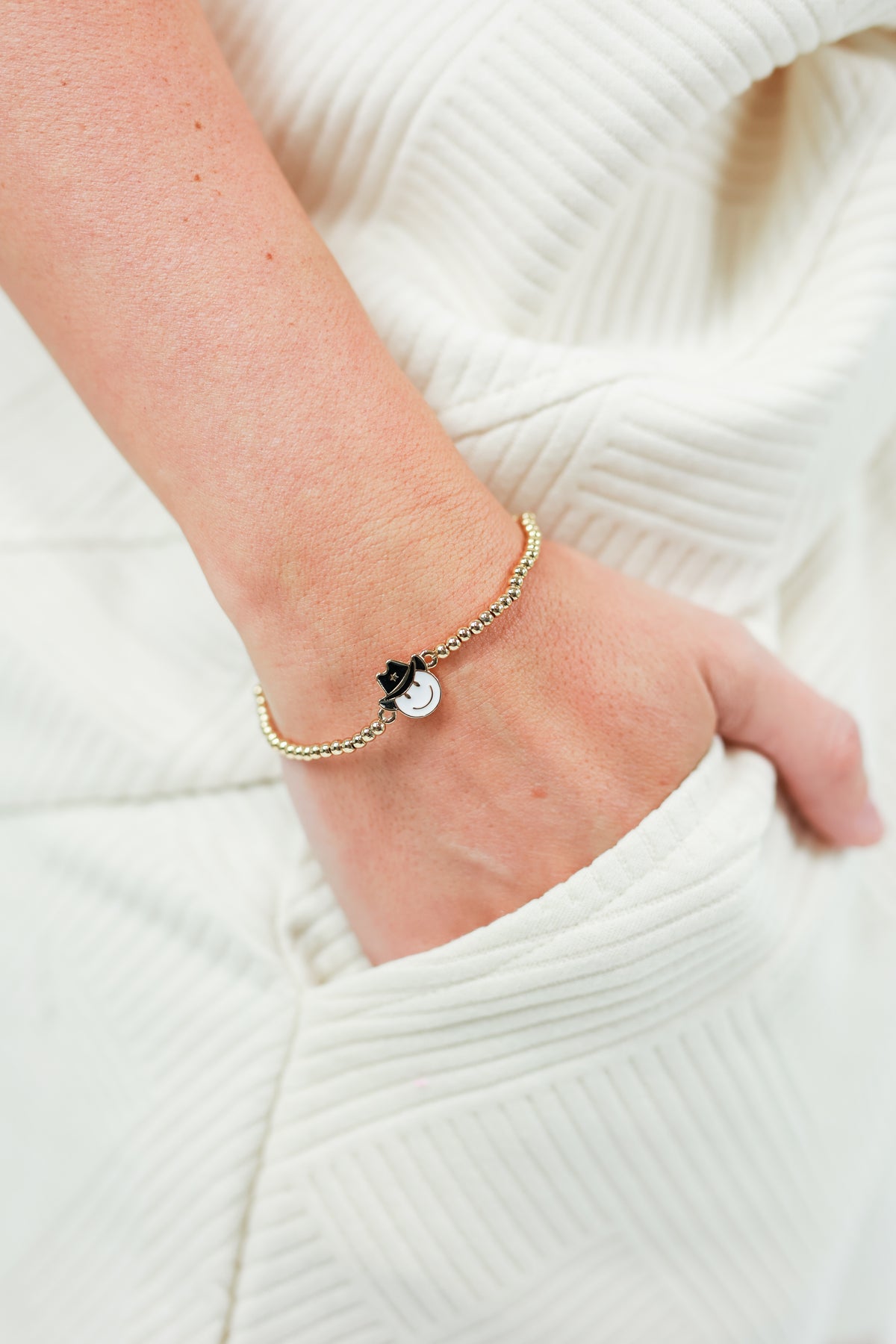 Cowboy Happy Charm Bracelet In Gold-Bracelet-Joia-Southern House