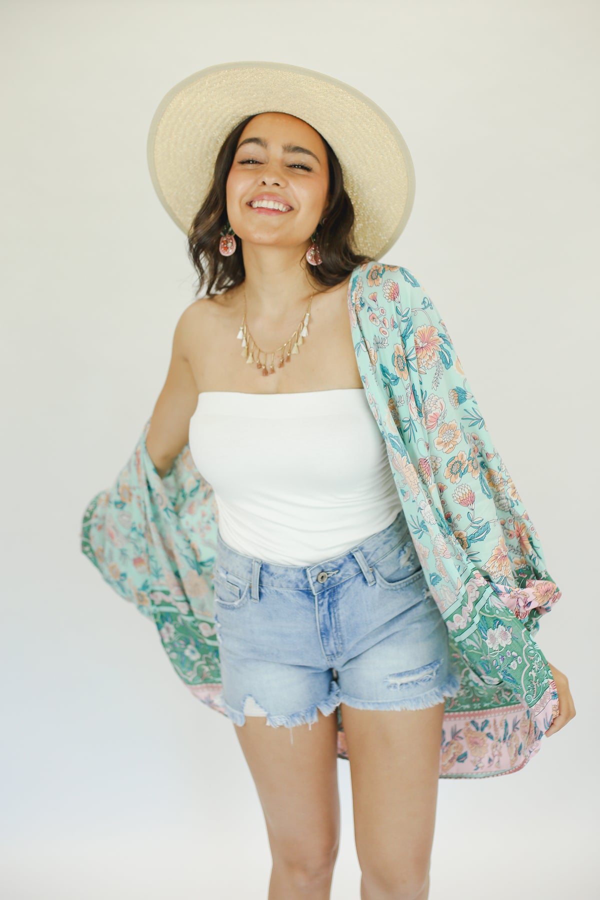 Greater Details Necklace In Beige-Necklace-Golden Stella-Southern House