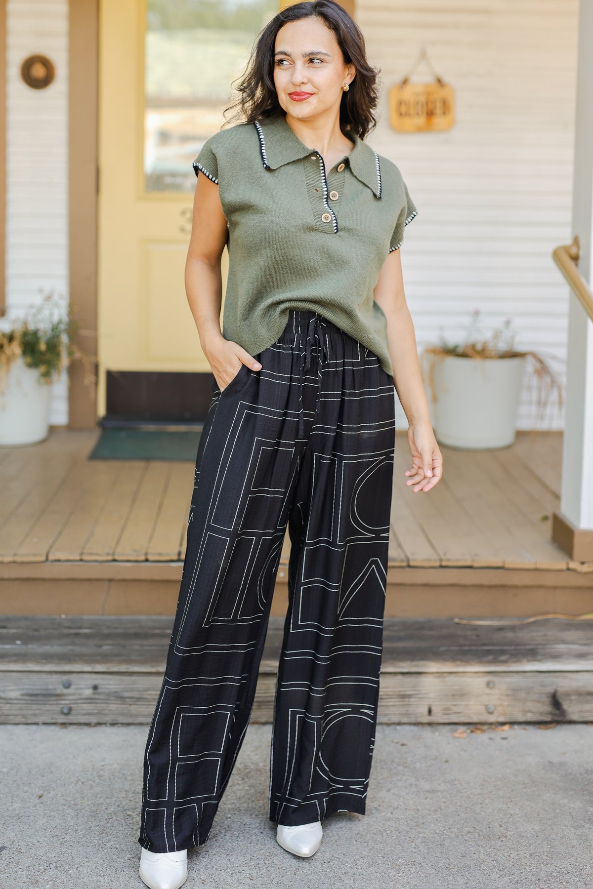 Reputation Lines Drawstring Pants - Black