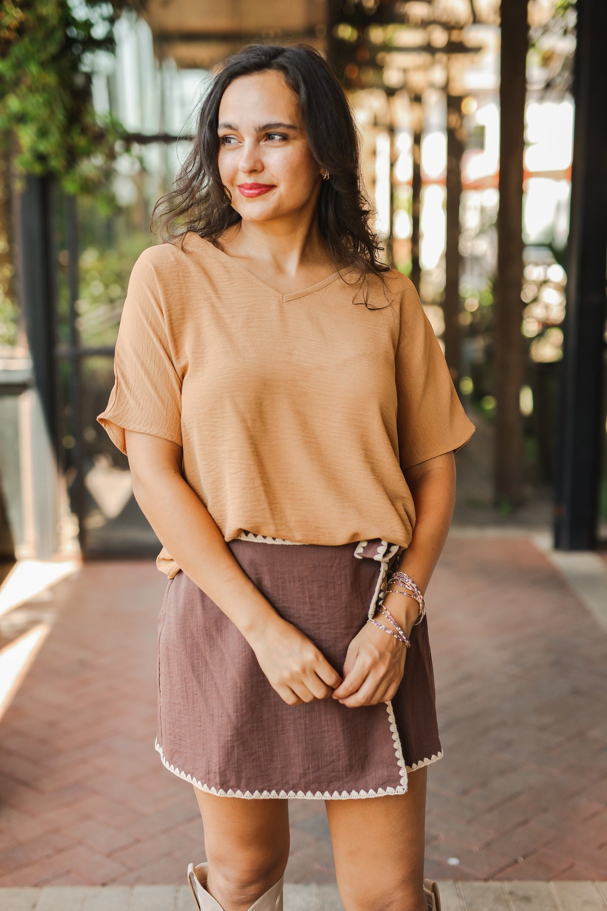 Living With Style Shift Top - Camel