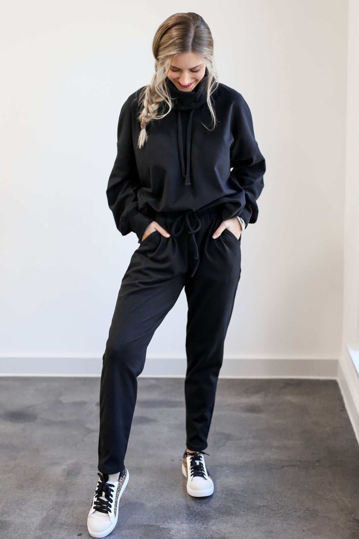 Cozy On The Run Joggers In Black